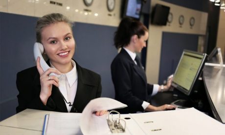 Hotel Receptionist and Opera PMS Hotel Booking Software